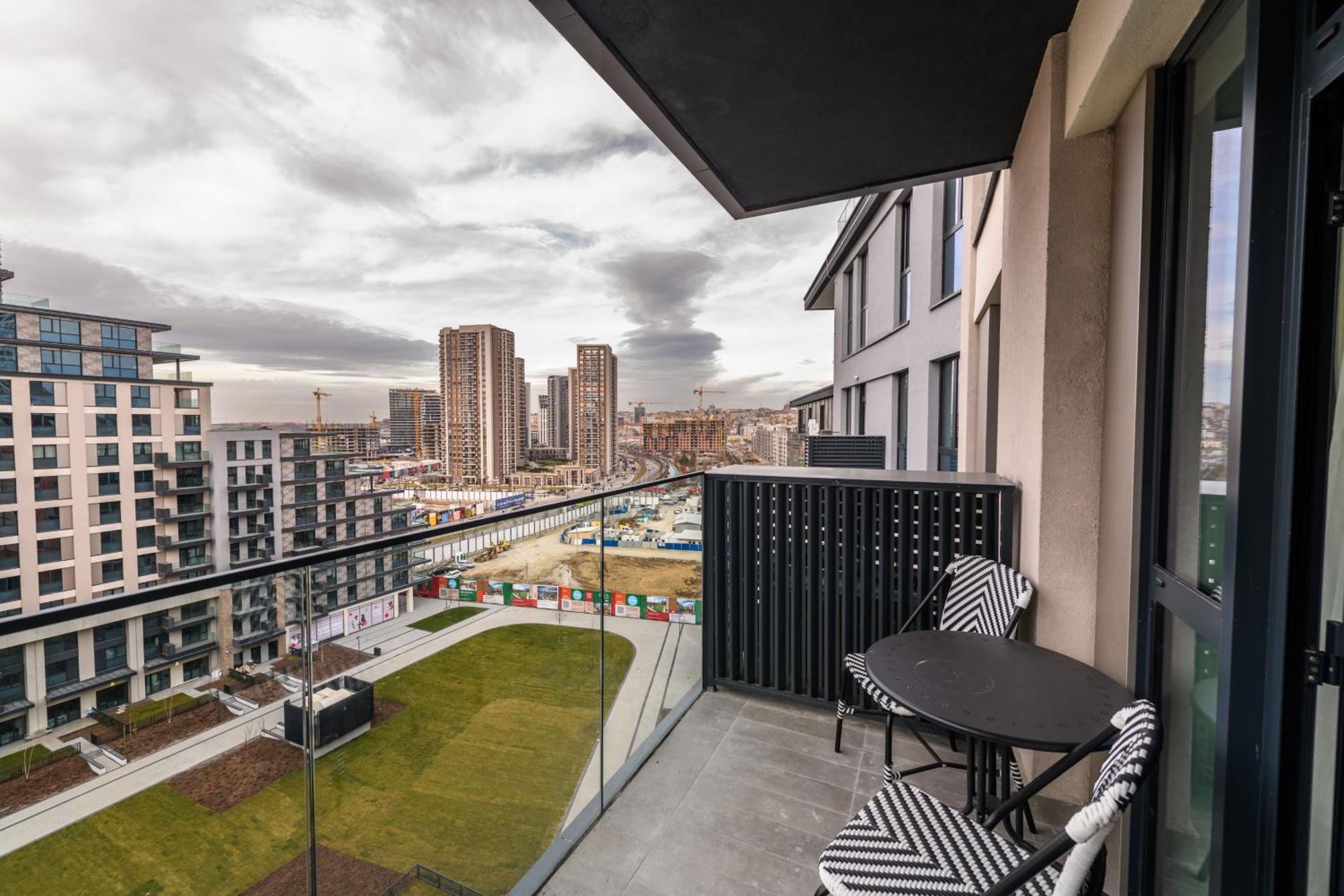 Waterfront Residences - Na Vodi Daire